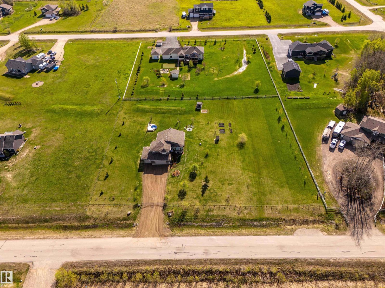 18 42011 Twp Rd 624 - 51