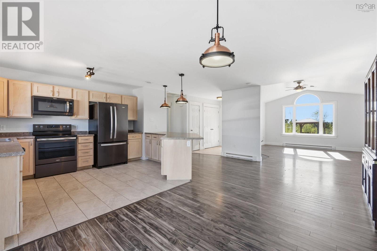 281 Heselton Drive - 10