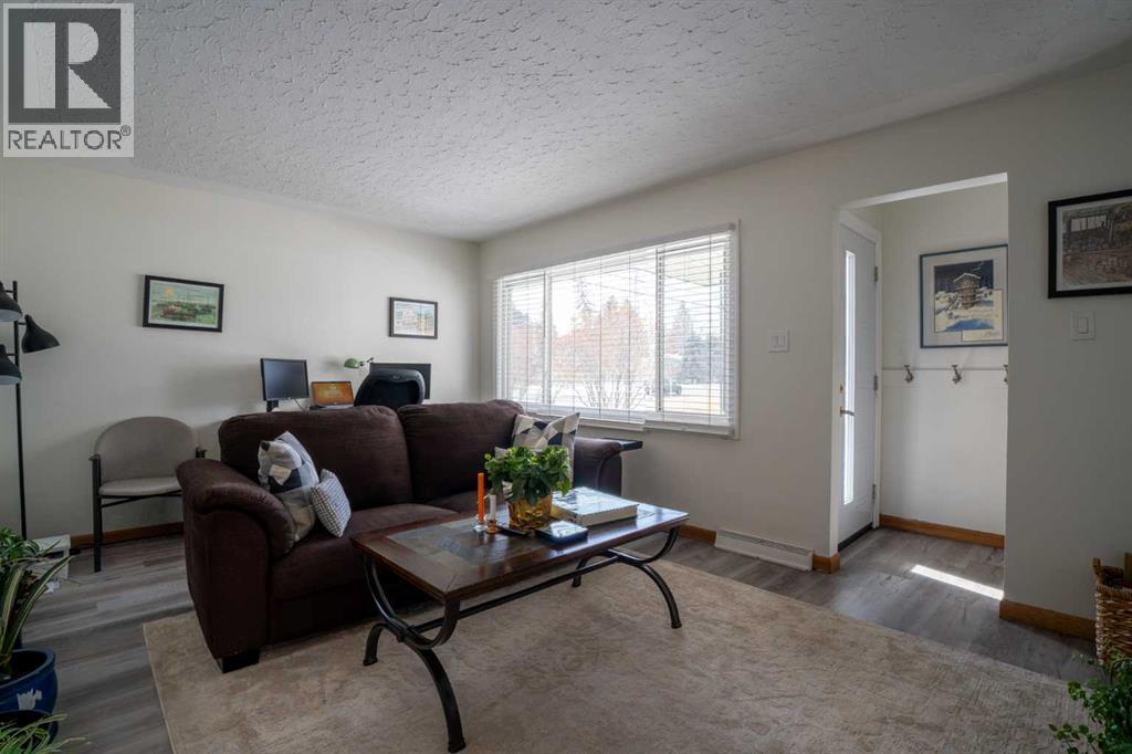 84 Waterloo Drive SW - 10