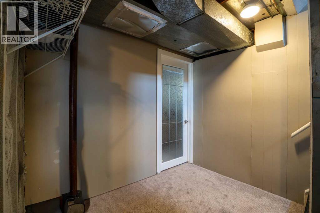 84 Waterloo Drive SW - 29