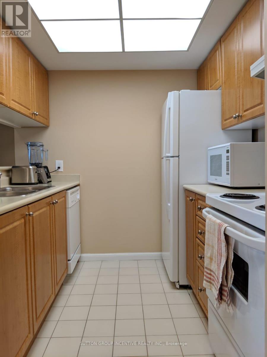 #905 75 ELLEN STREET - 8