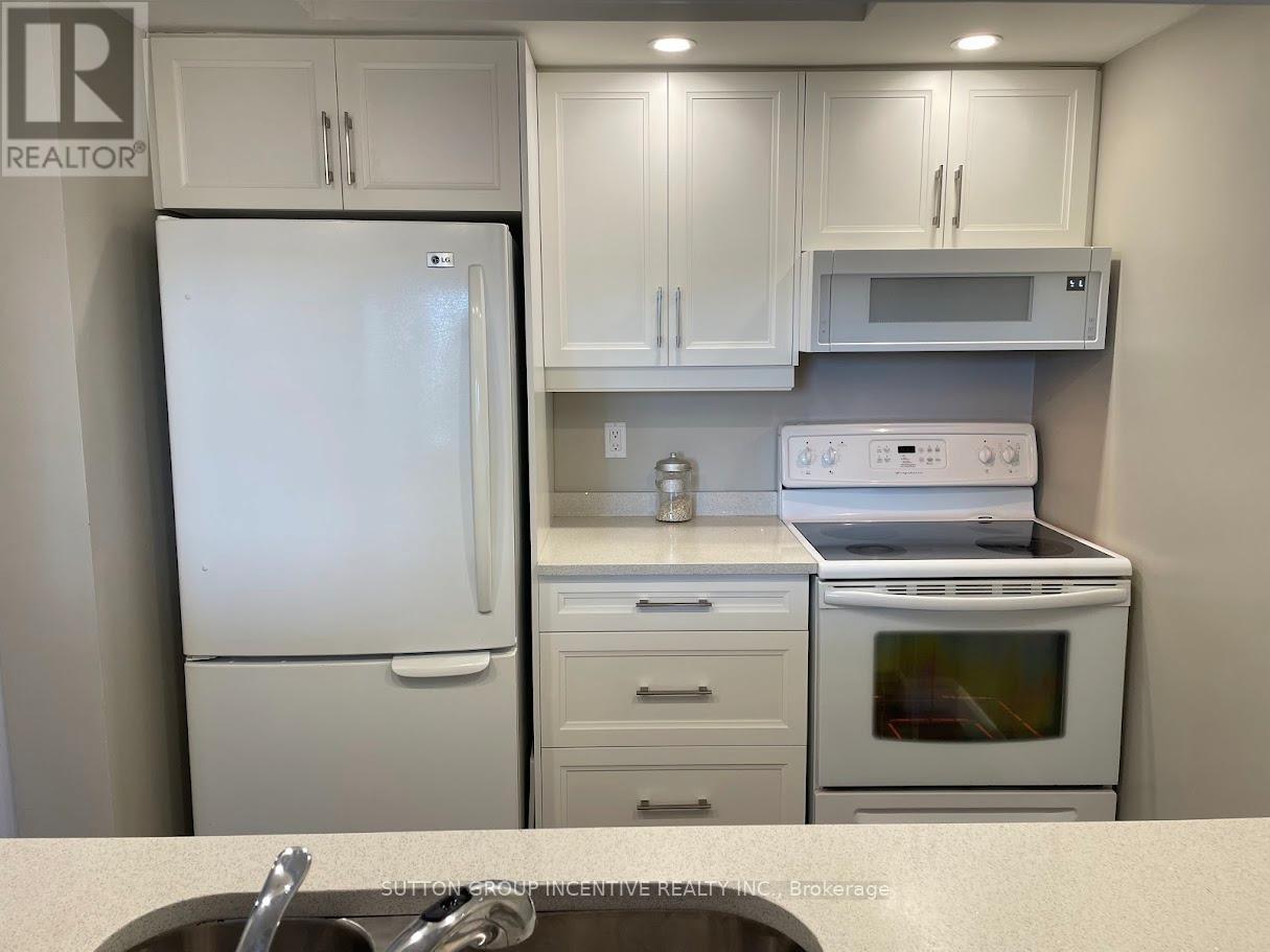 #111 65 ELLEN STREET - Image 3