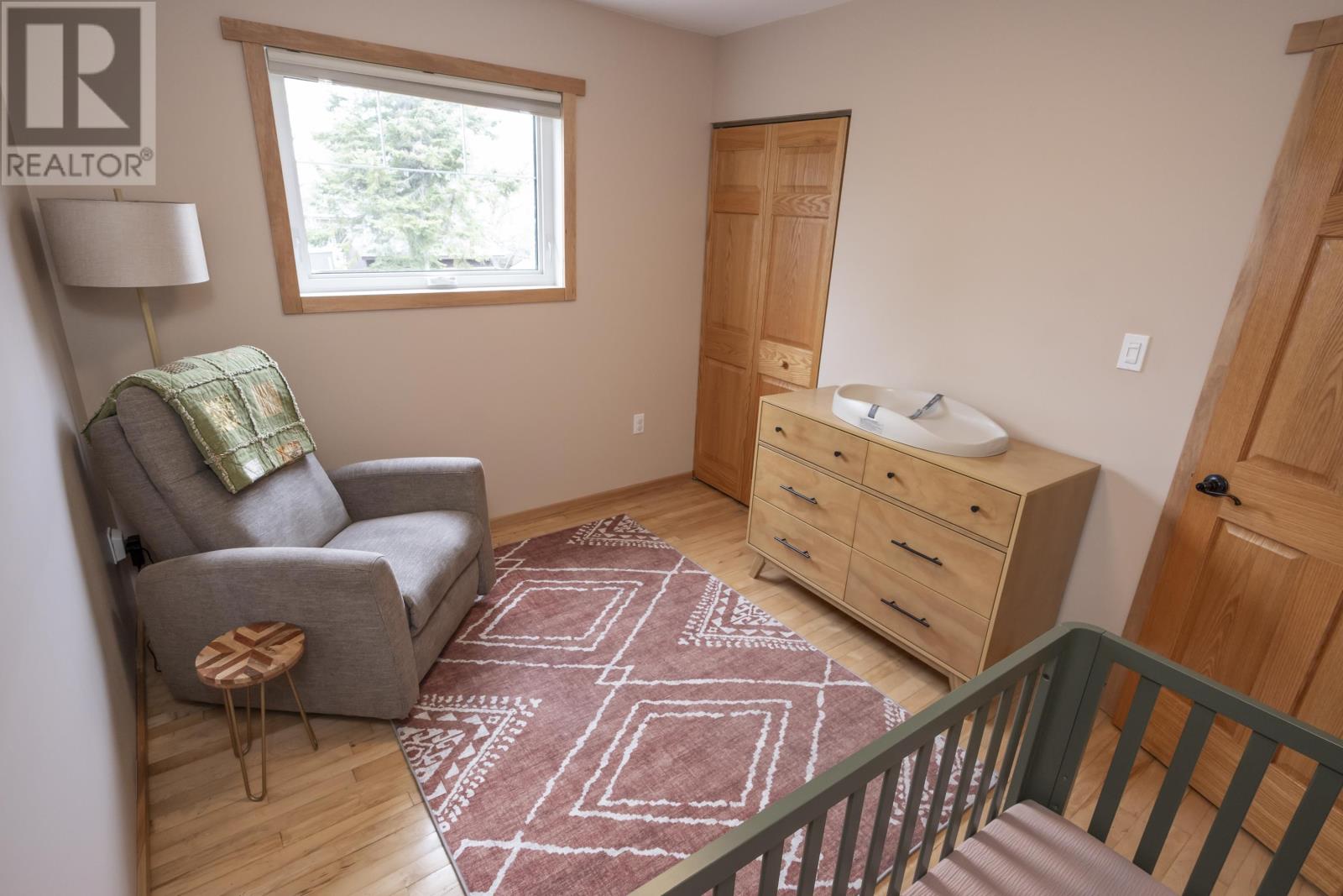 286 Van Horne ST - 21