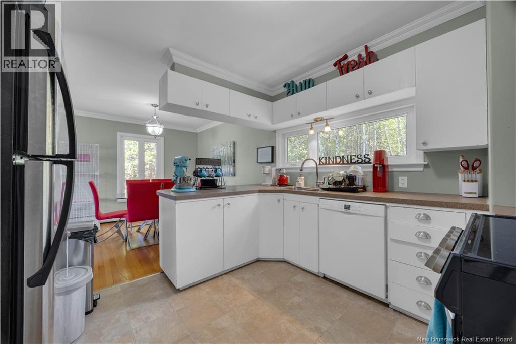68 Elizabeth Parkway - 23