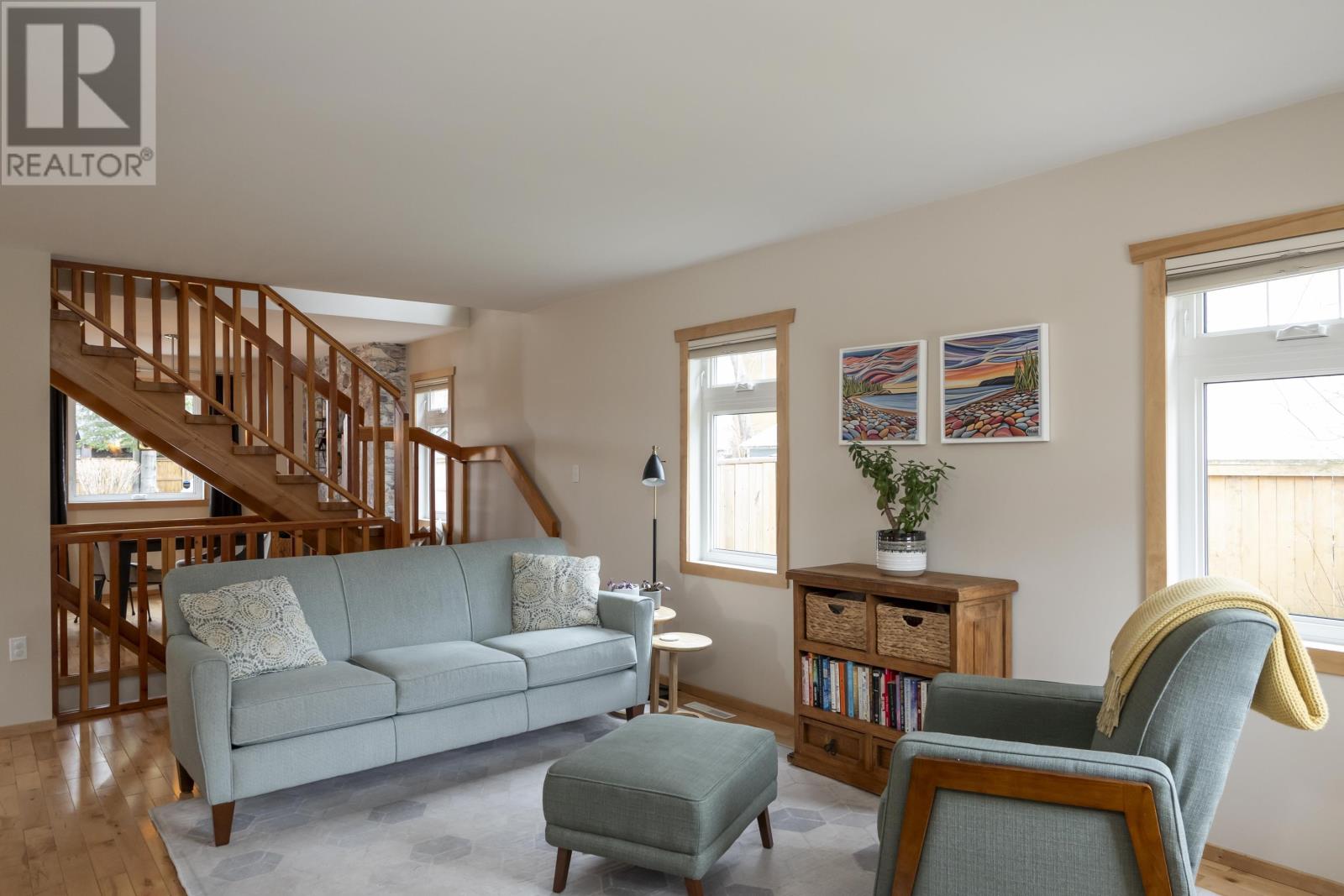 286 Van Horne ST - 10