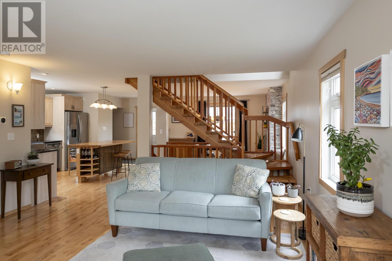 286 Van Horne ST - 9