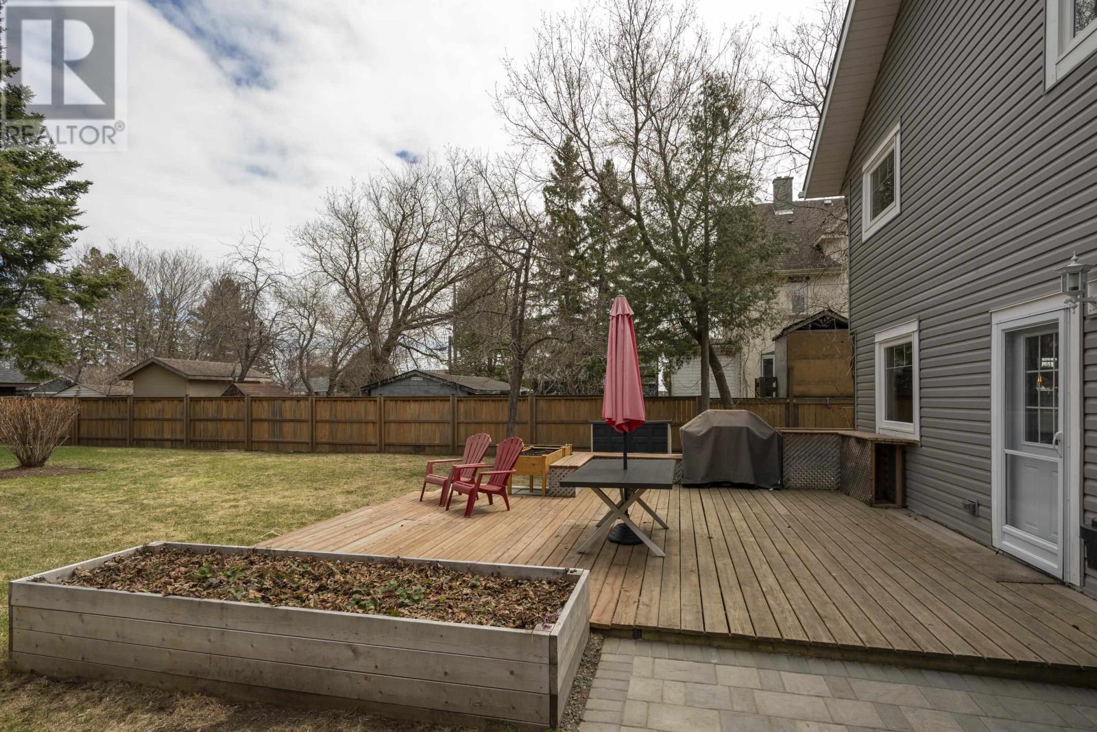 286 Van Horne ST - 41