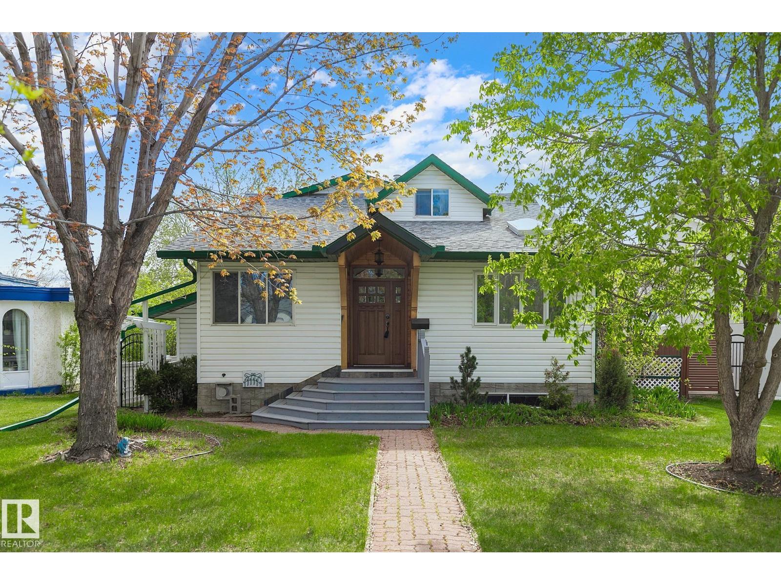 10823 130 ST NW - 1