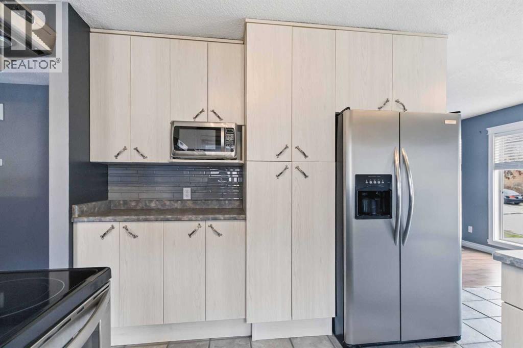 233 GLADSTONE Bay, Fort McMurray