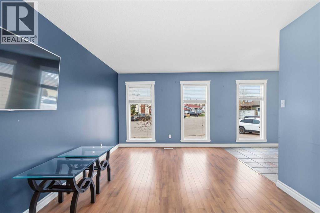 233 GLADSTONE Bay, Fort McMurray