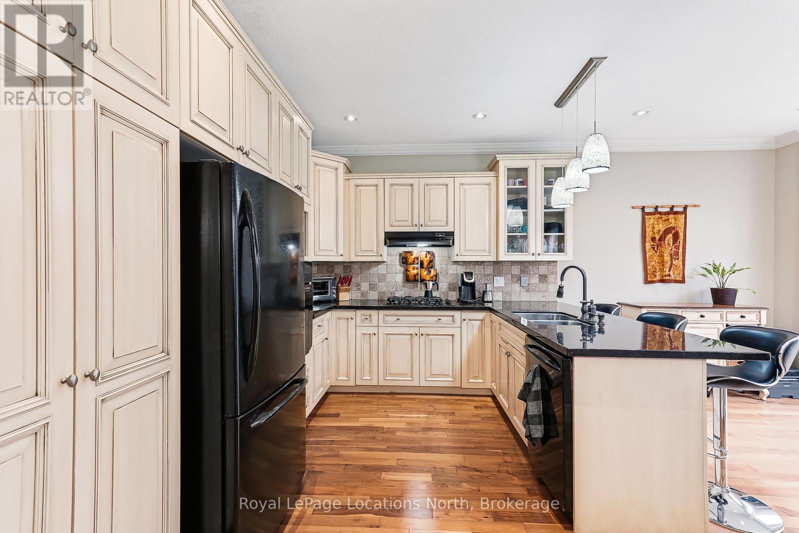 6 WILLIAMS STREET - 12