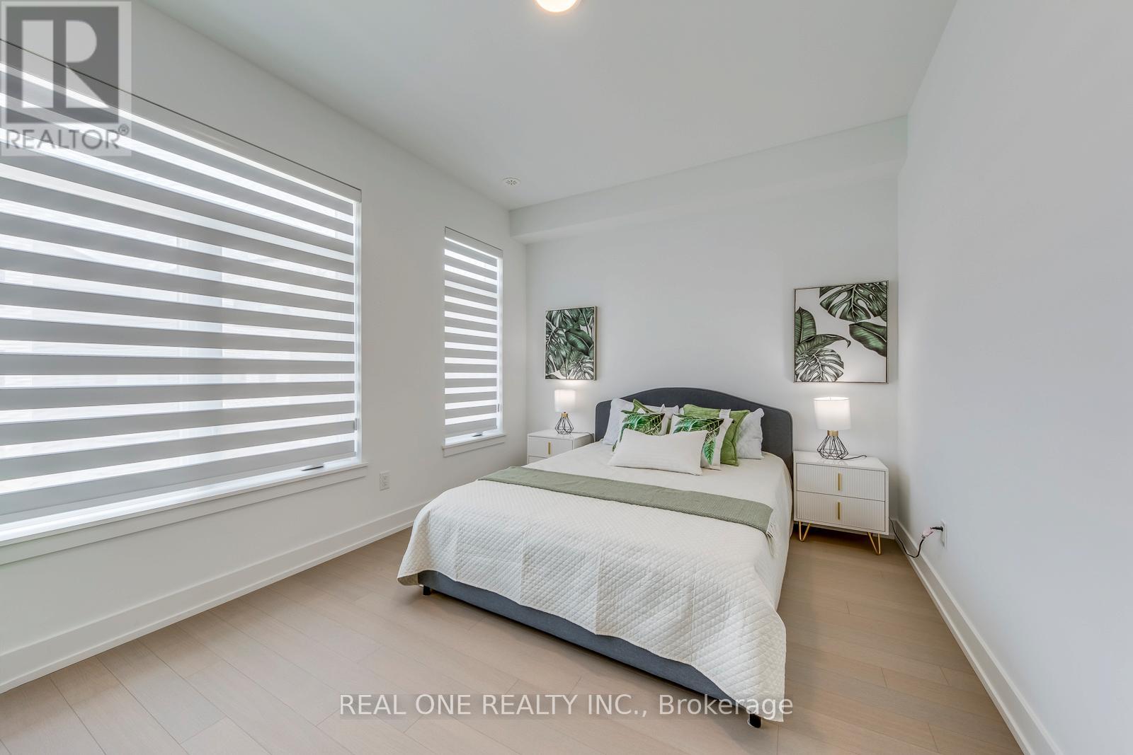 #13 20 LOU PARSONS WAY - 27