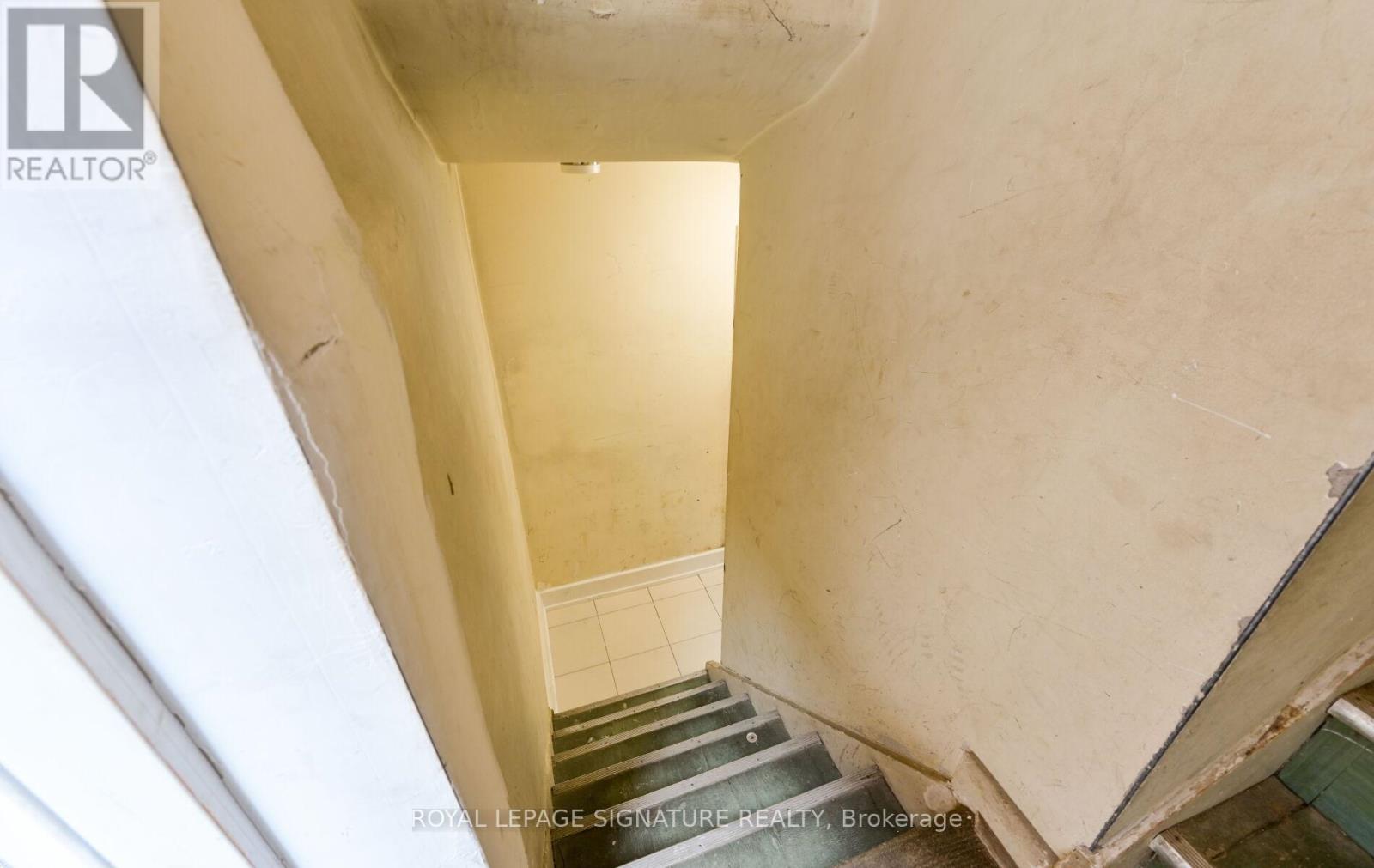226 BICKNELL AVENUE - 22