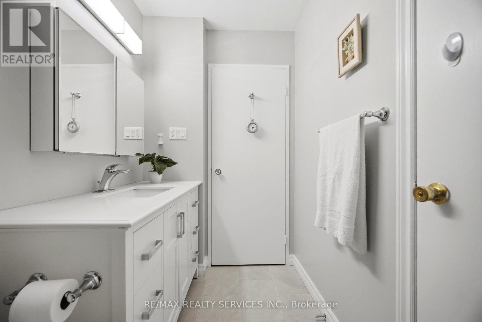 14 TARA PARK CRESCENT - 30