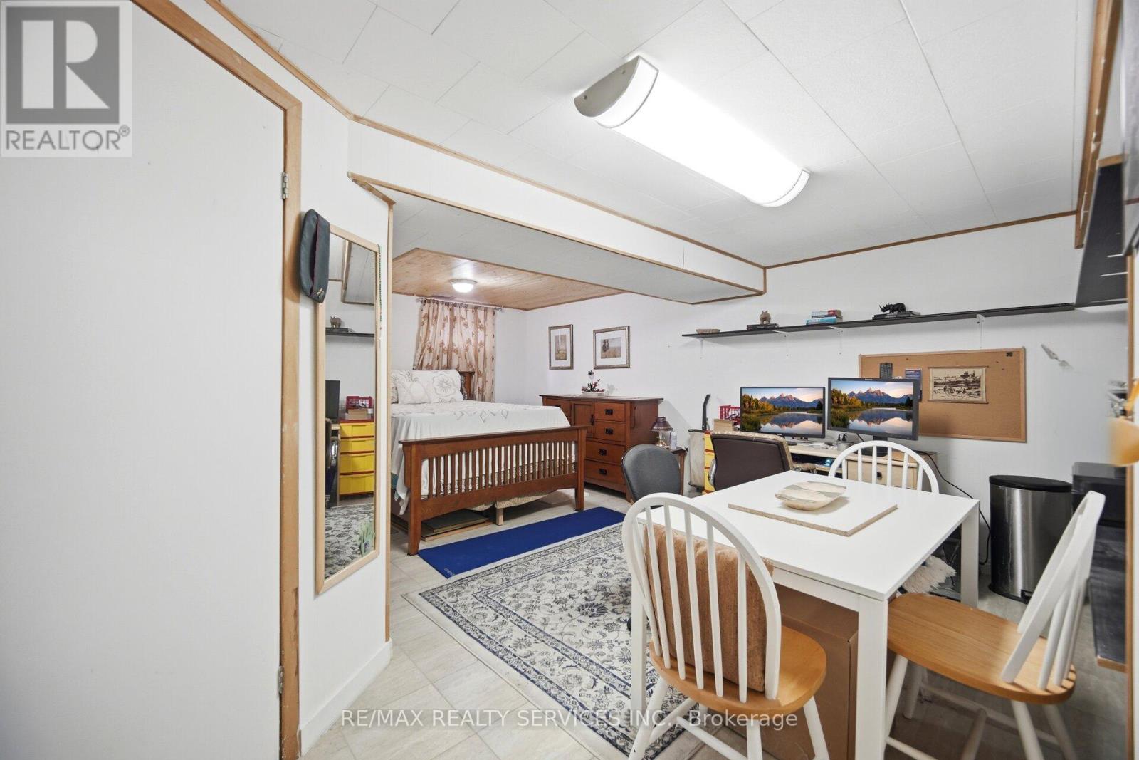 14 TARA PARK CRESCENT - 39