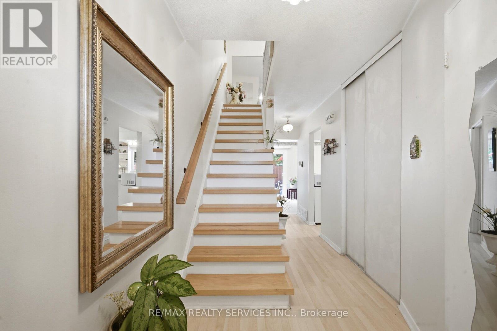 14 TARA PARK CRESCENT - 5