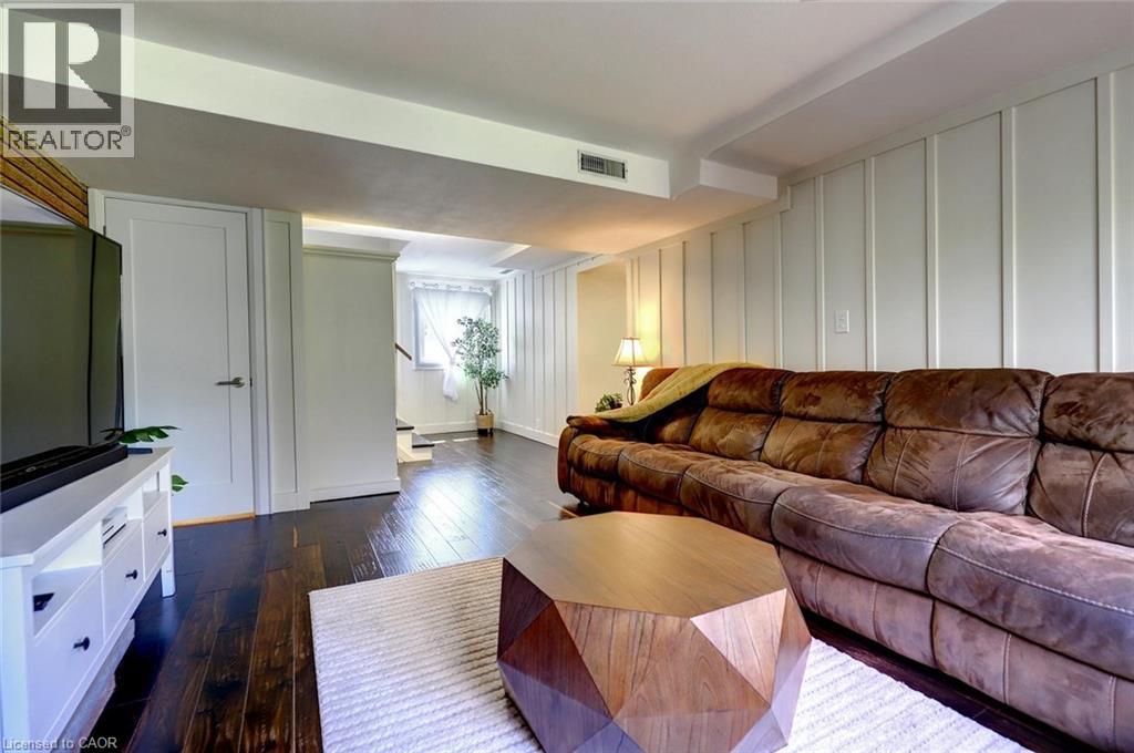44 FIFTY Road - 29