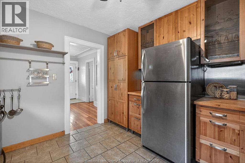851 ELLROSE AVENUE - 13
