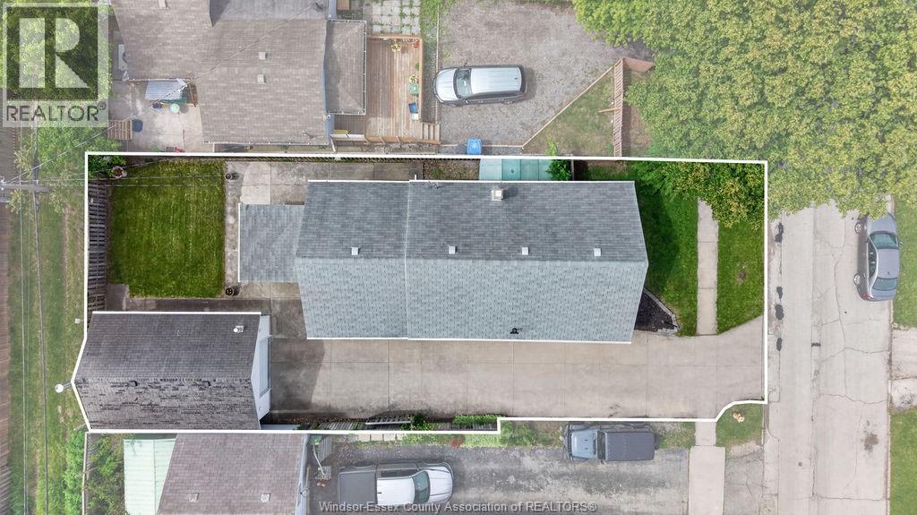 851 ELLROSE AVENUE - 38
