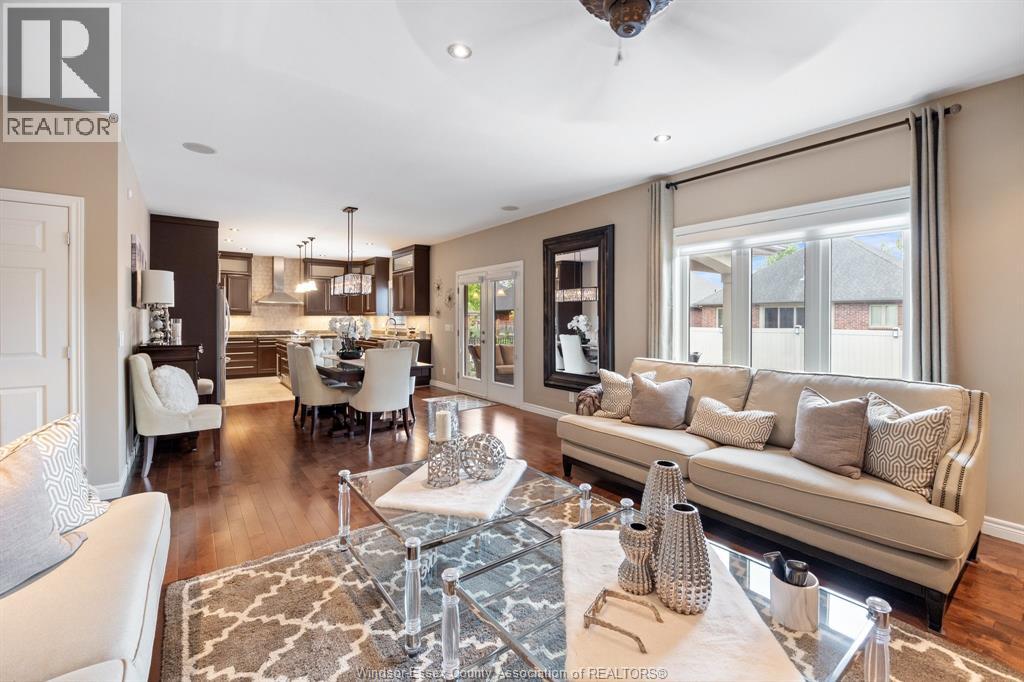 2105 WASHINGTON BOULEVARD - 12