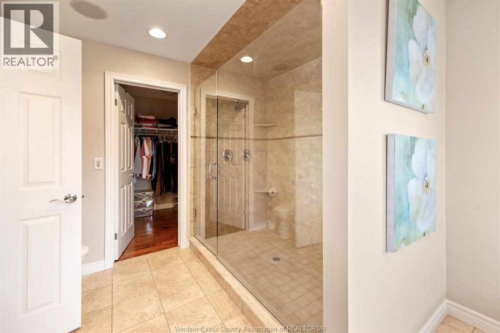 2105 WASHINGTON BOULEVARD - 25