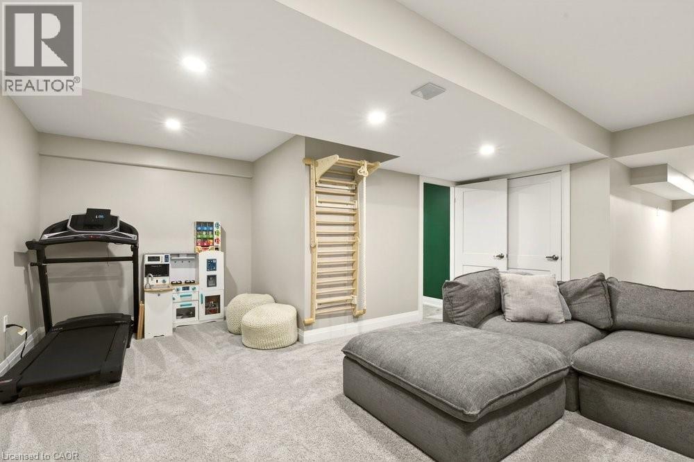 74 BOBOLINK Road - 34