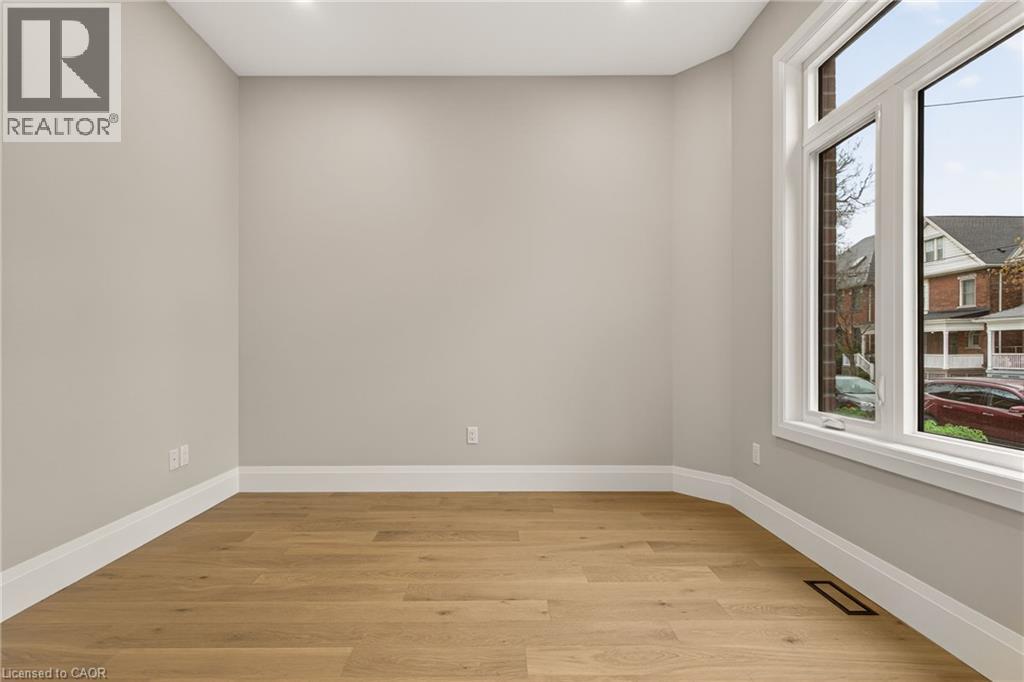 279 HESS Street S - 6