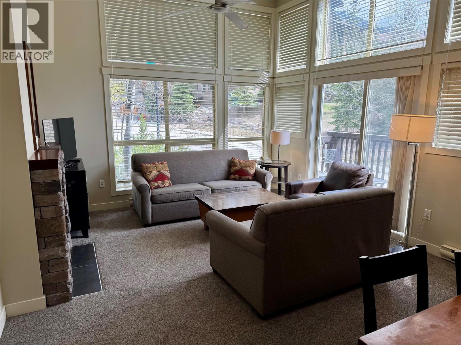 #225C 2049 Summit Drive - 7