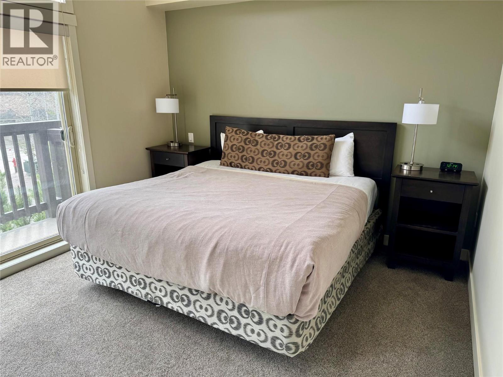 #225C 2049 Summit Drive - 14