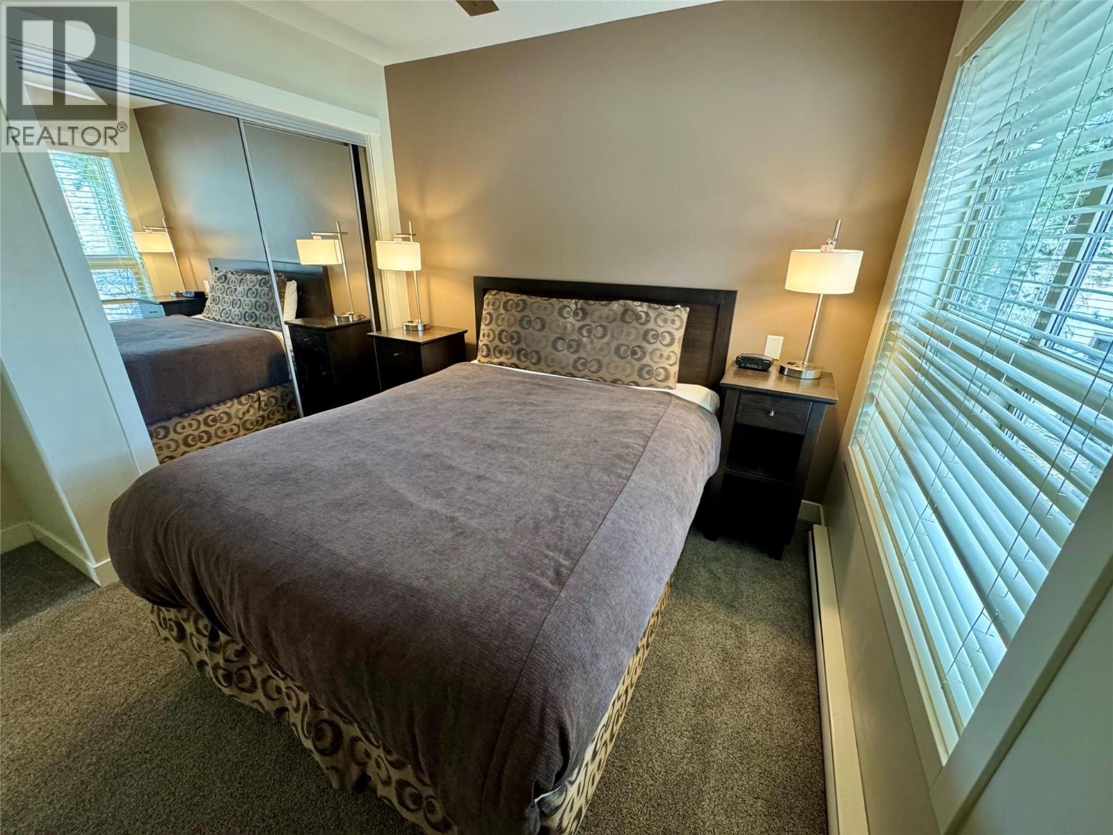 #225C 2049 Summit Drive - 10