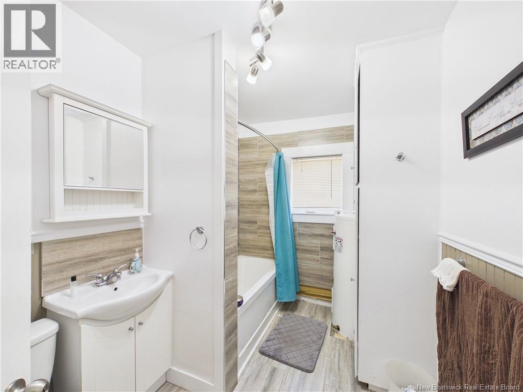 420 High Street - Image 33