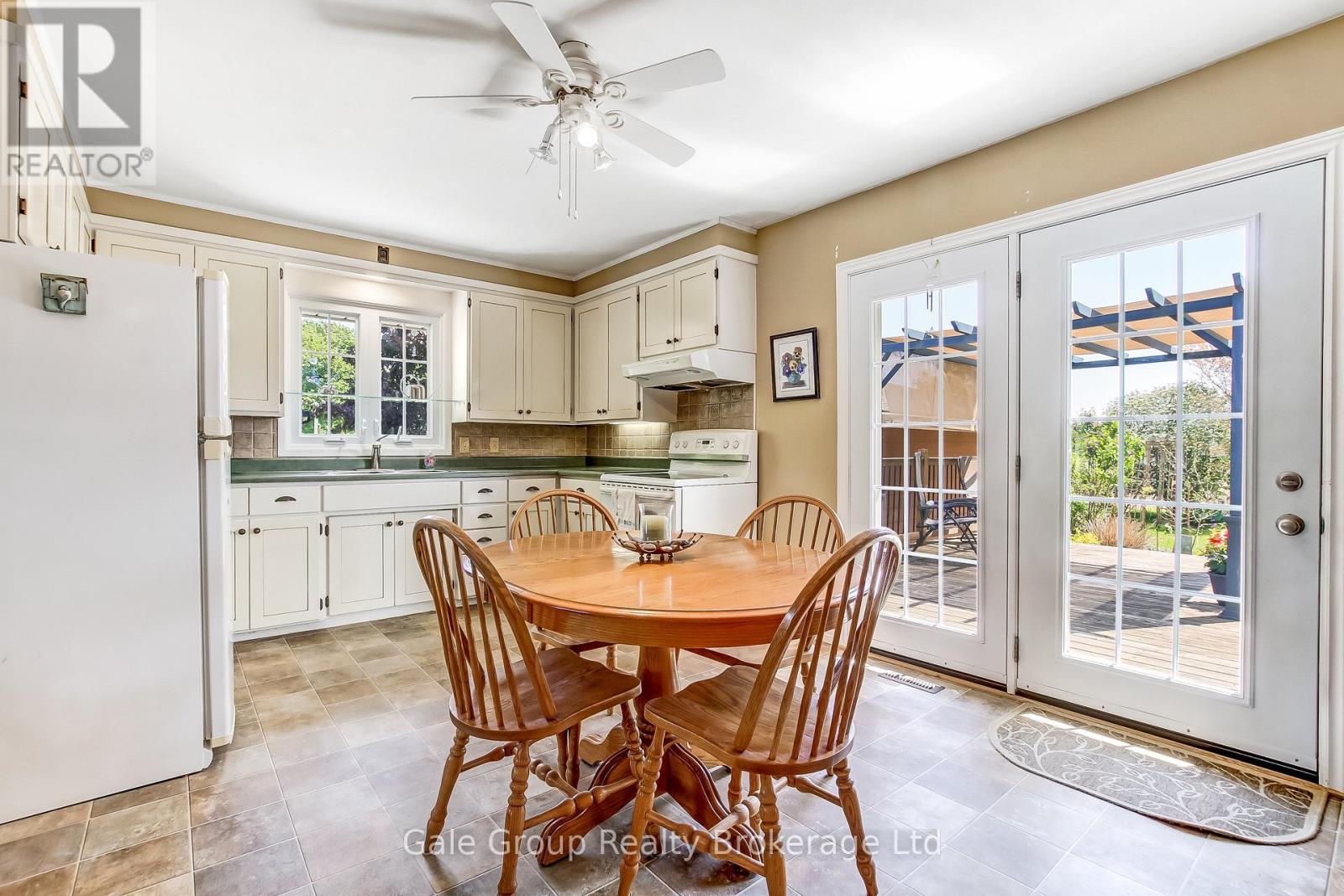 49 BRIAR DRIVE - 15