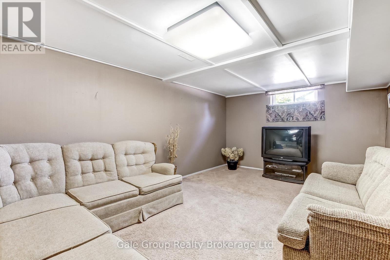 49 BRIAR DRIVE - 24