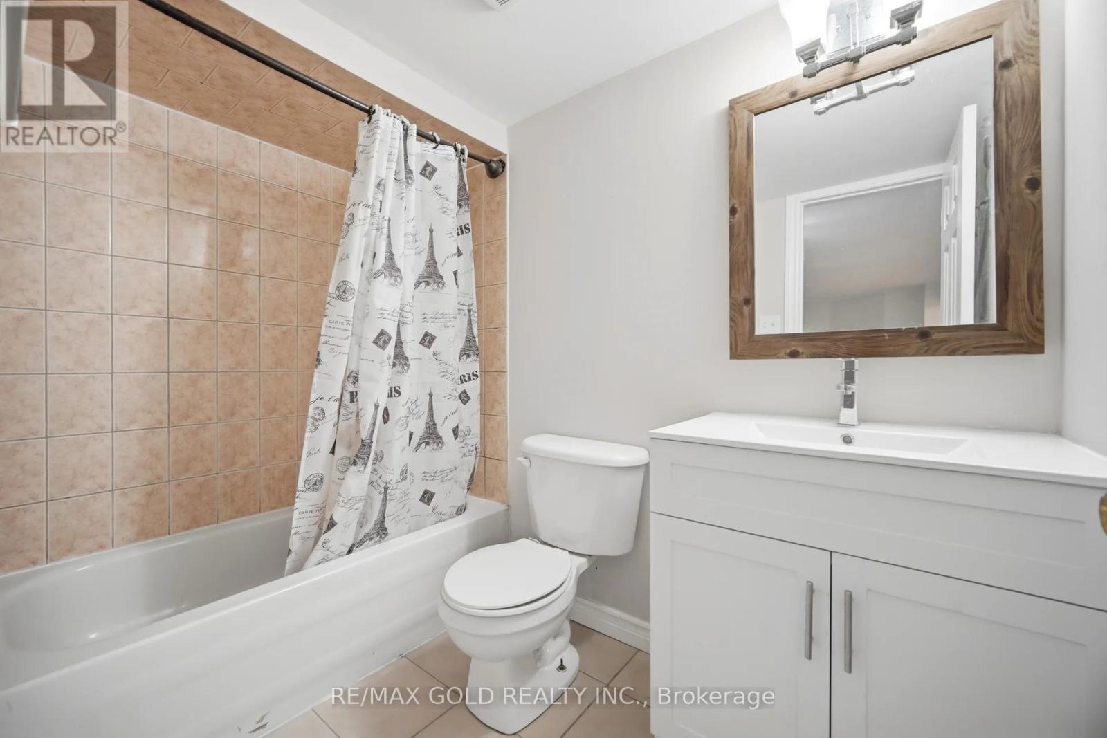26 GOREVALE DRIVE - 33