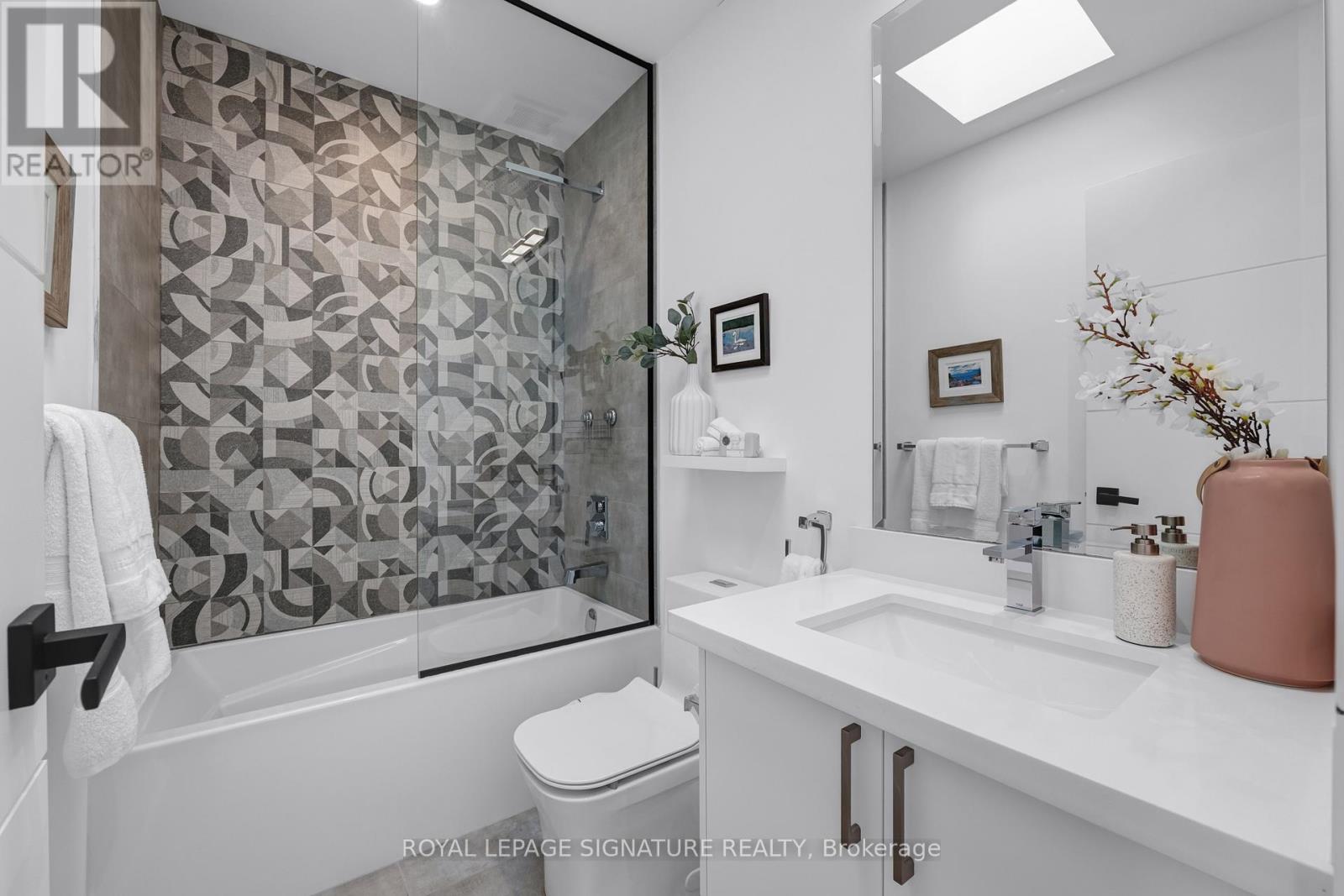 39 COLERIDGE AVENUE - 32