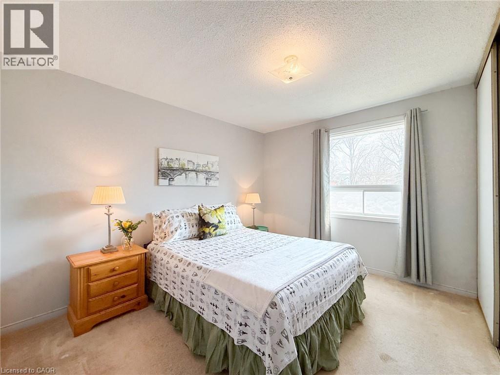 99 WELLINGTON Street - 24