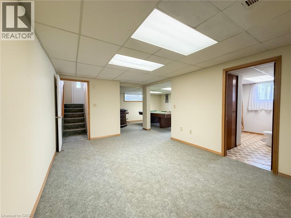 99 WELLINGTON Street - 28