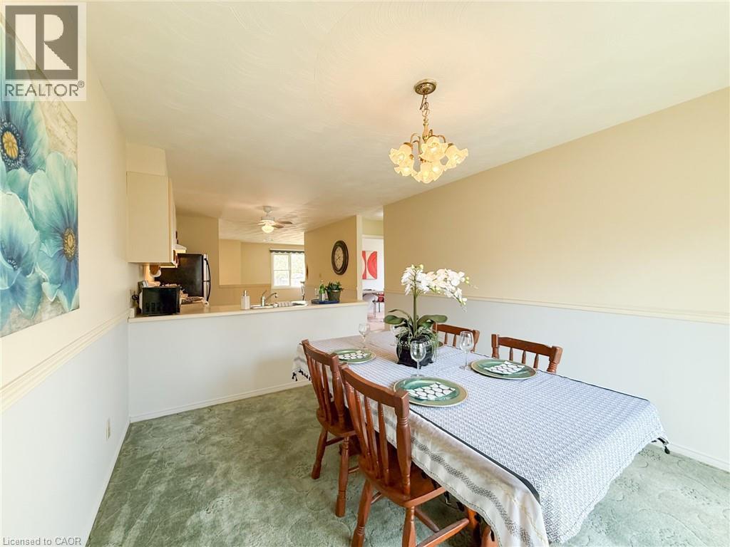 99 WELLINGTON Street - 20
