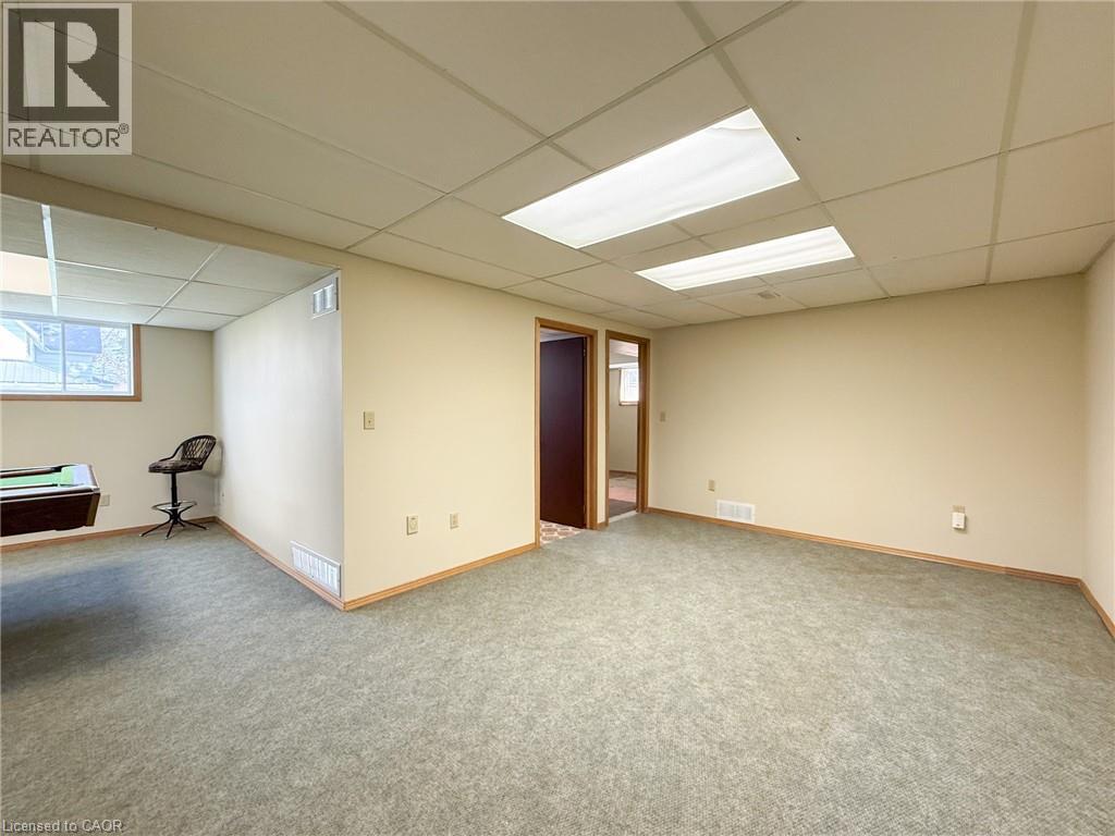 99 WELLINGTON Street - 29