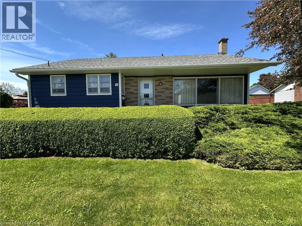 10 CHARLTON Crescent - 4