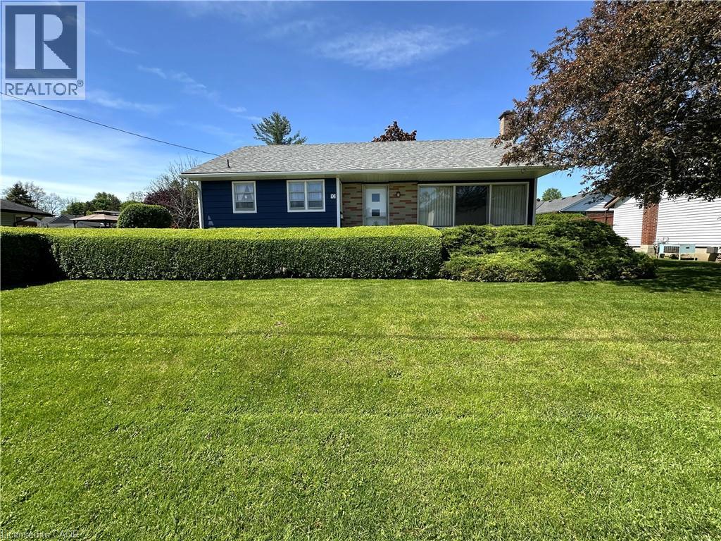10 CHARLTON Crescent - Image 2