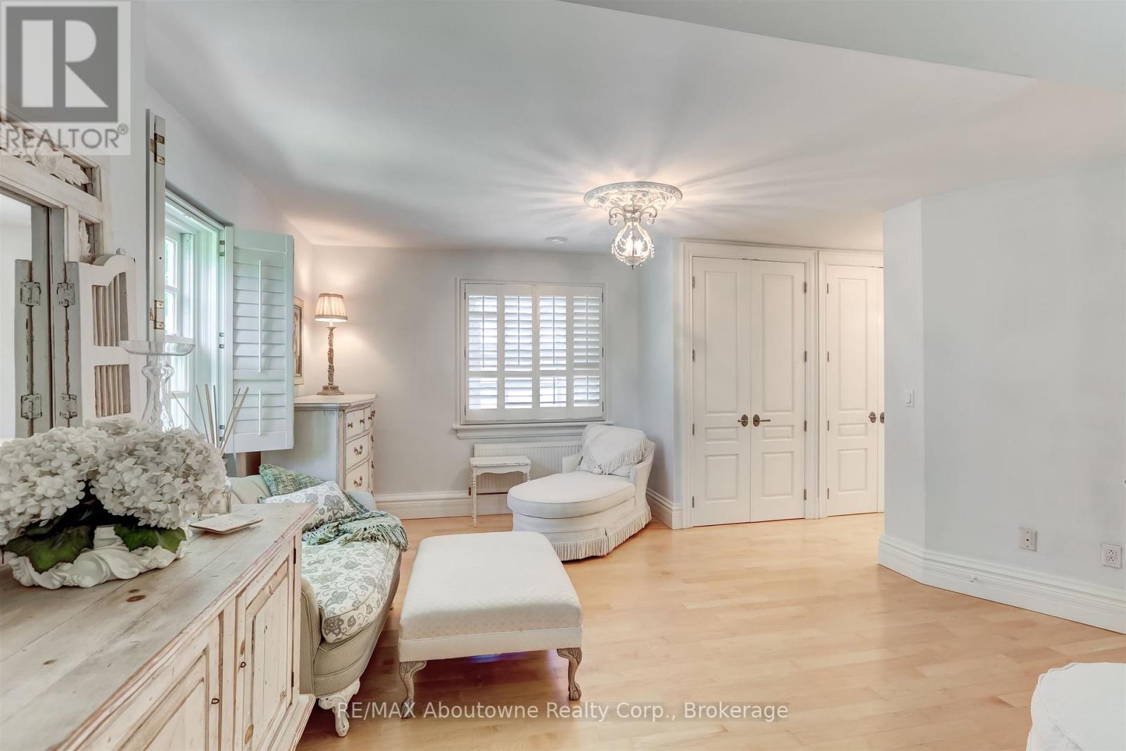 317 GLOUCESTER AVENUE - 32
