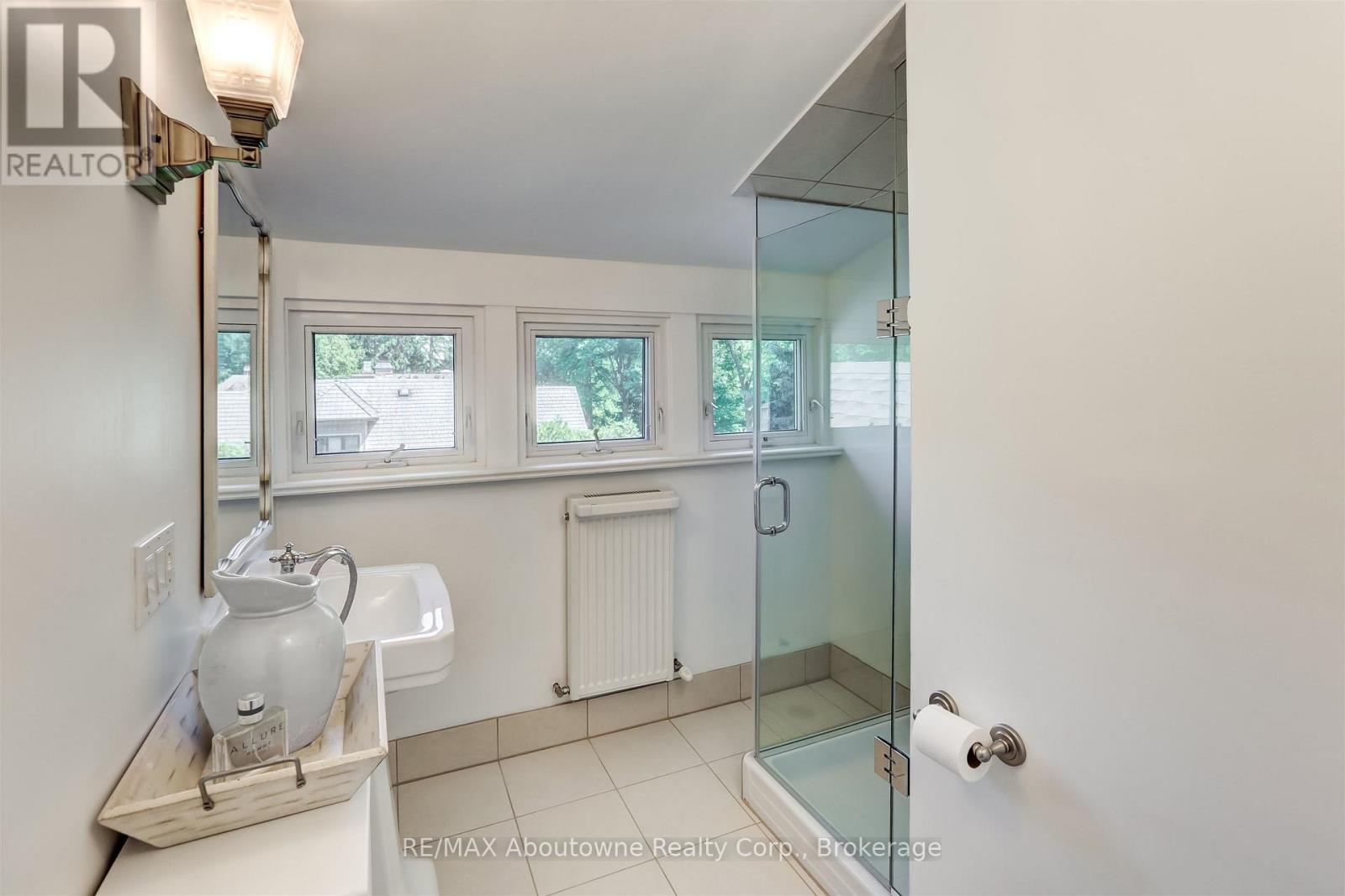 317 GLOUCESTER AVENUE - 41