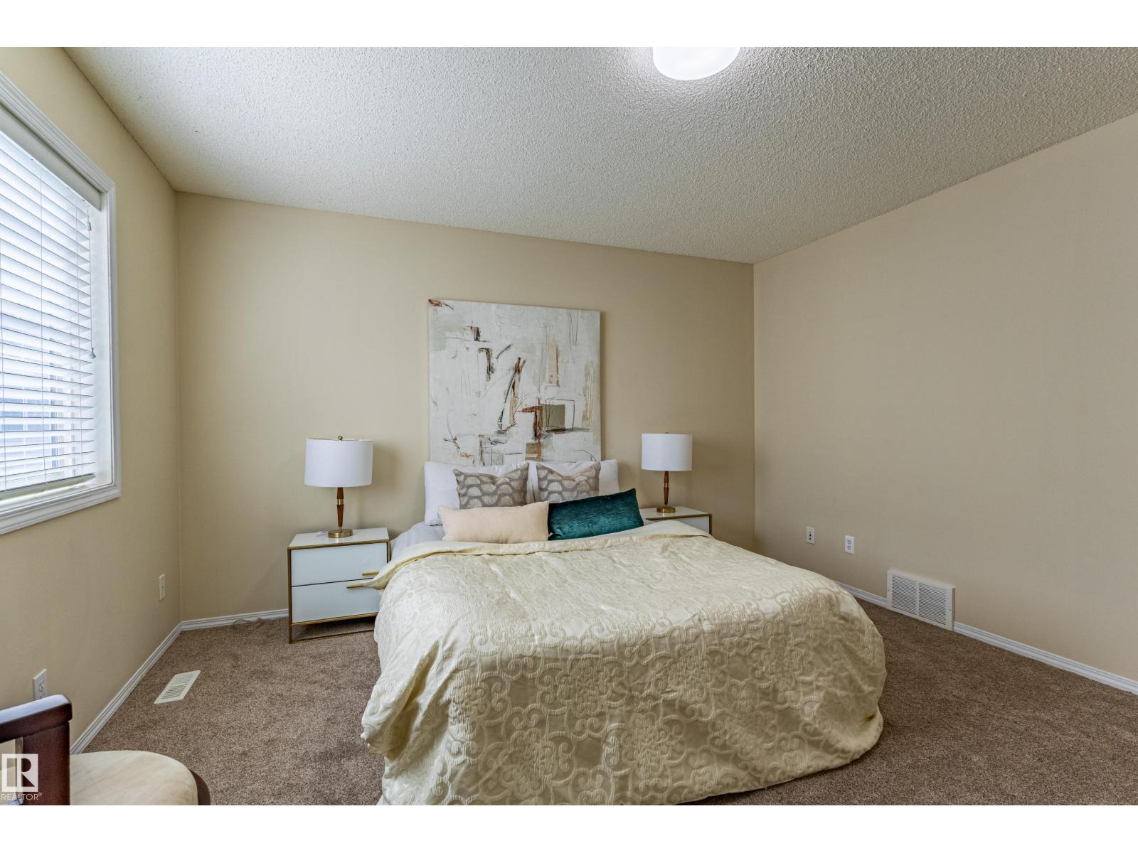 #41 8304 11 AV SW - 19