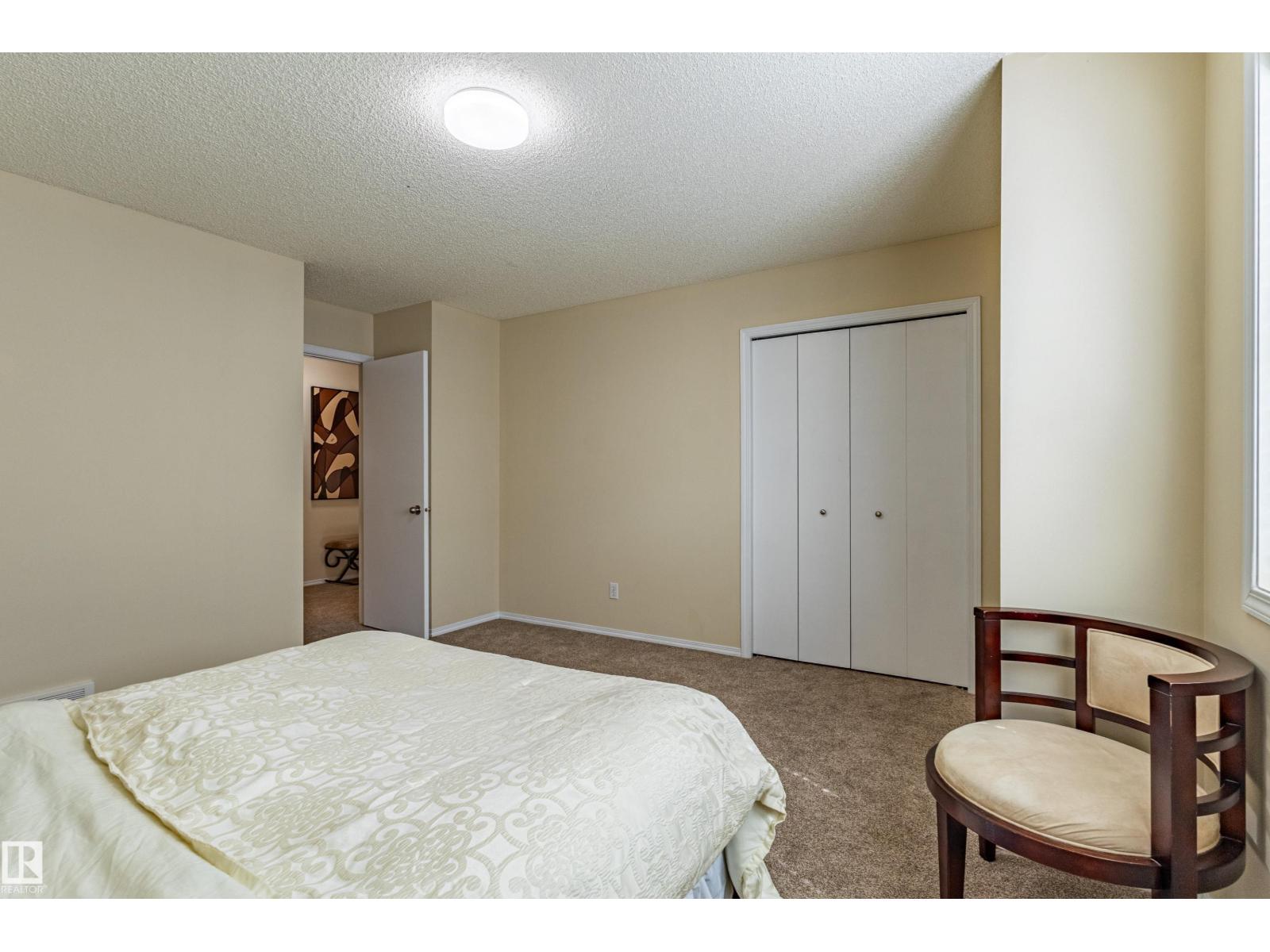 #41 8304 11 AV SW - 20