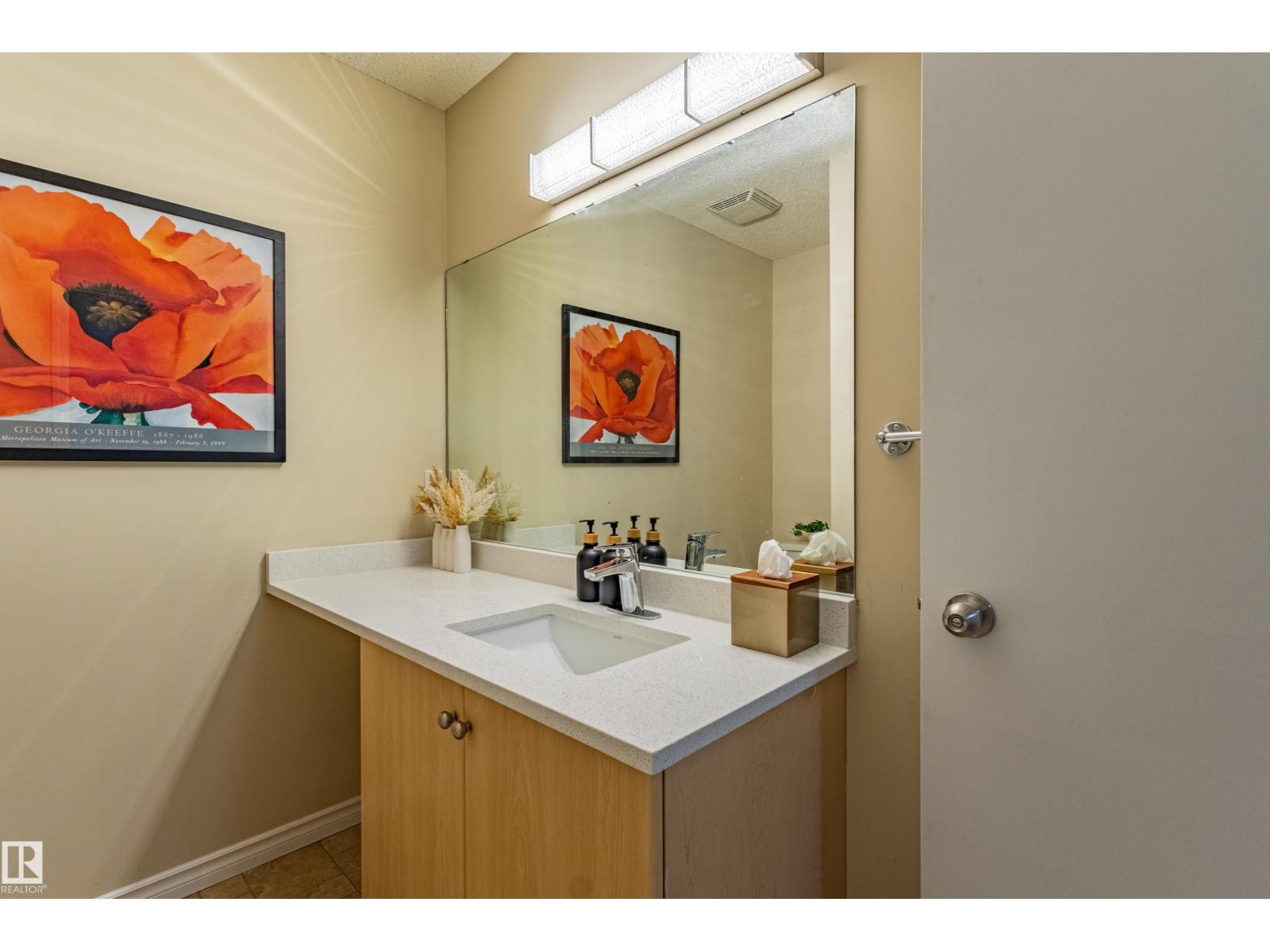 #41 8304 11 AV SW - 26