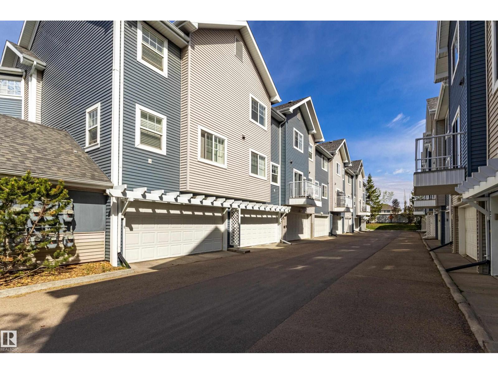 #41 8304 11 AV SW - 29