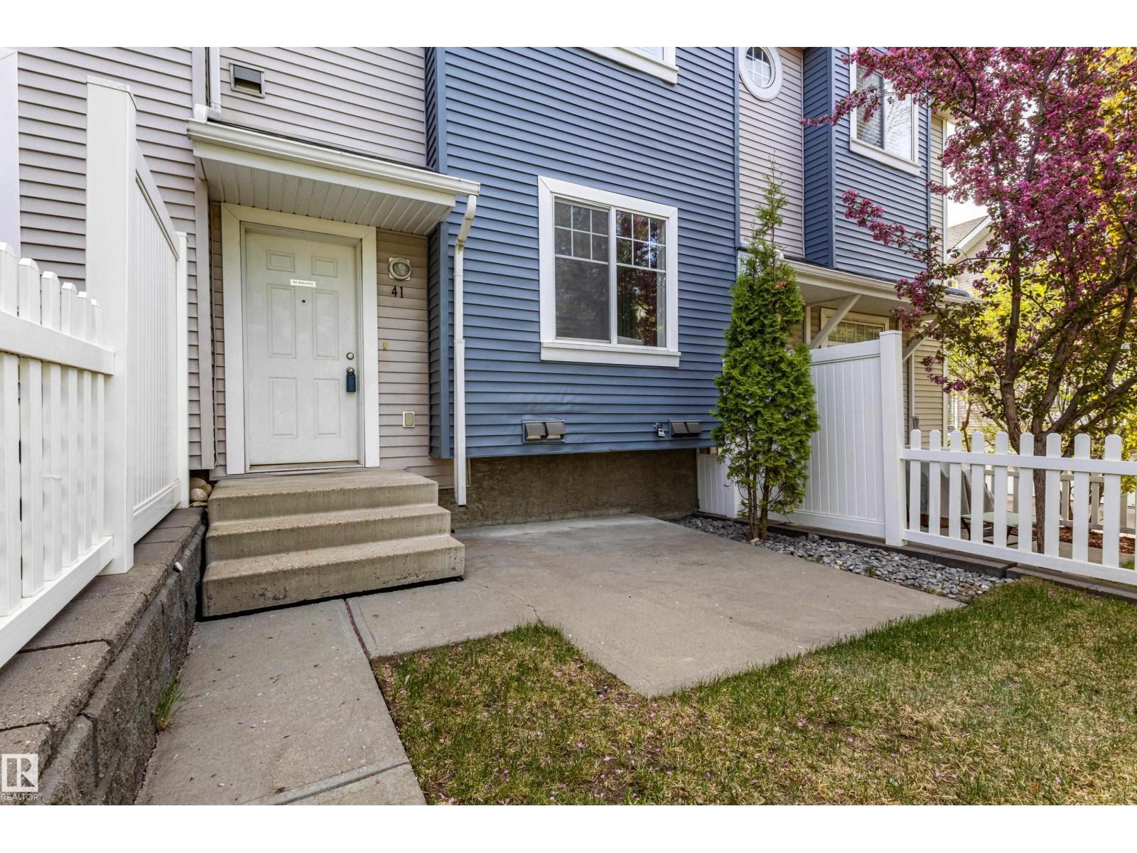 #41 8304 11 AV SW - 4
