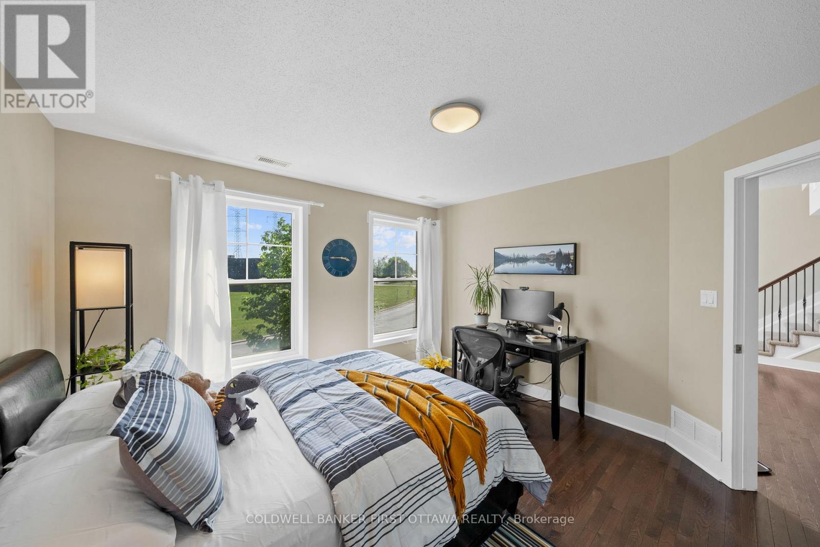 75C COLONNADE ROAD - 14
