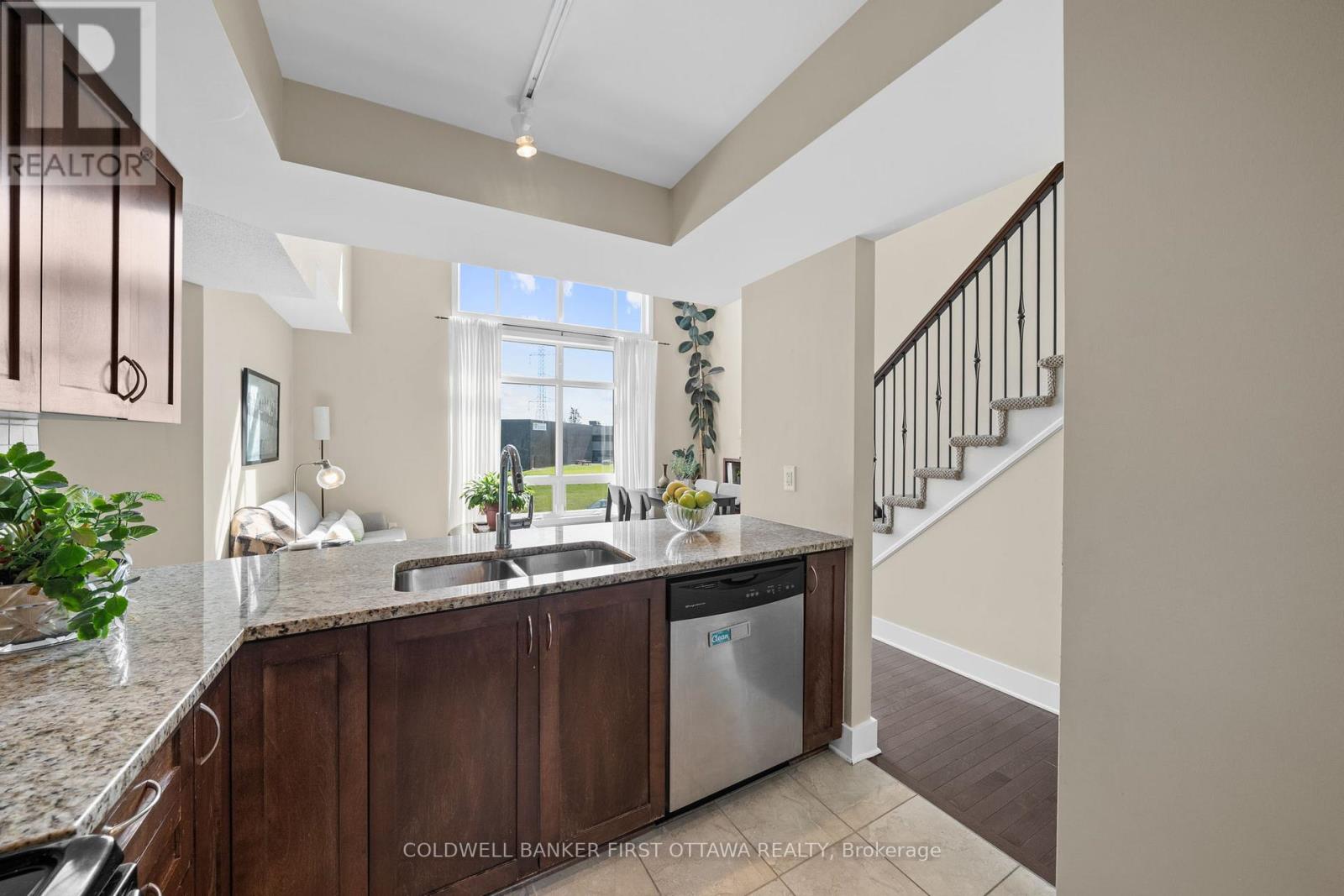 75C COLONNADE ROAD - 7